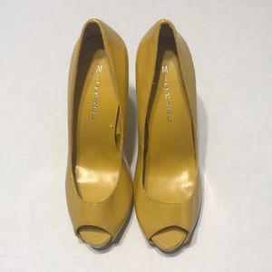 Michael Yellow High Heels